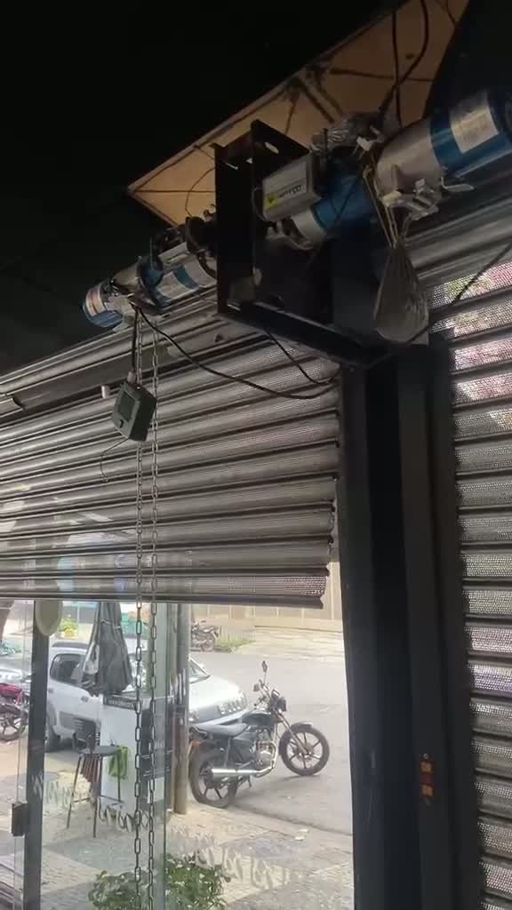Conferência do funcionamento do motor após manutenção da porta de enrolar